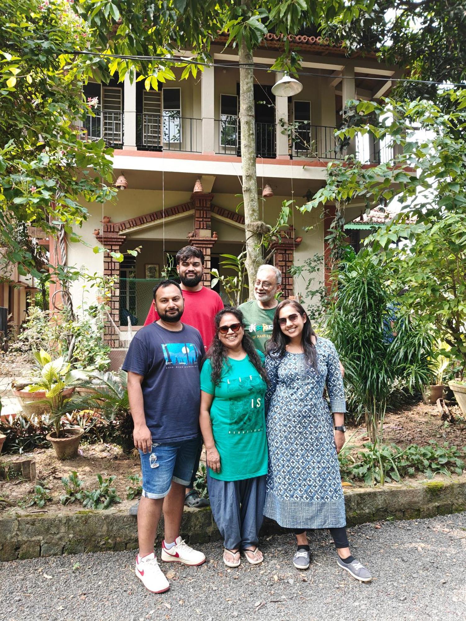 Perch Villa Homestay Shānti Niketan Exteriér fotografie